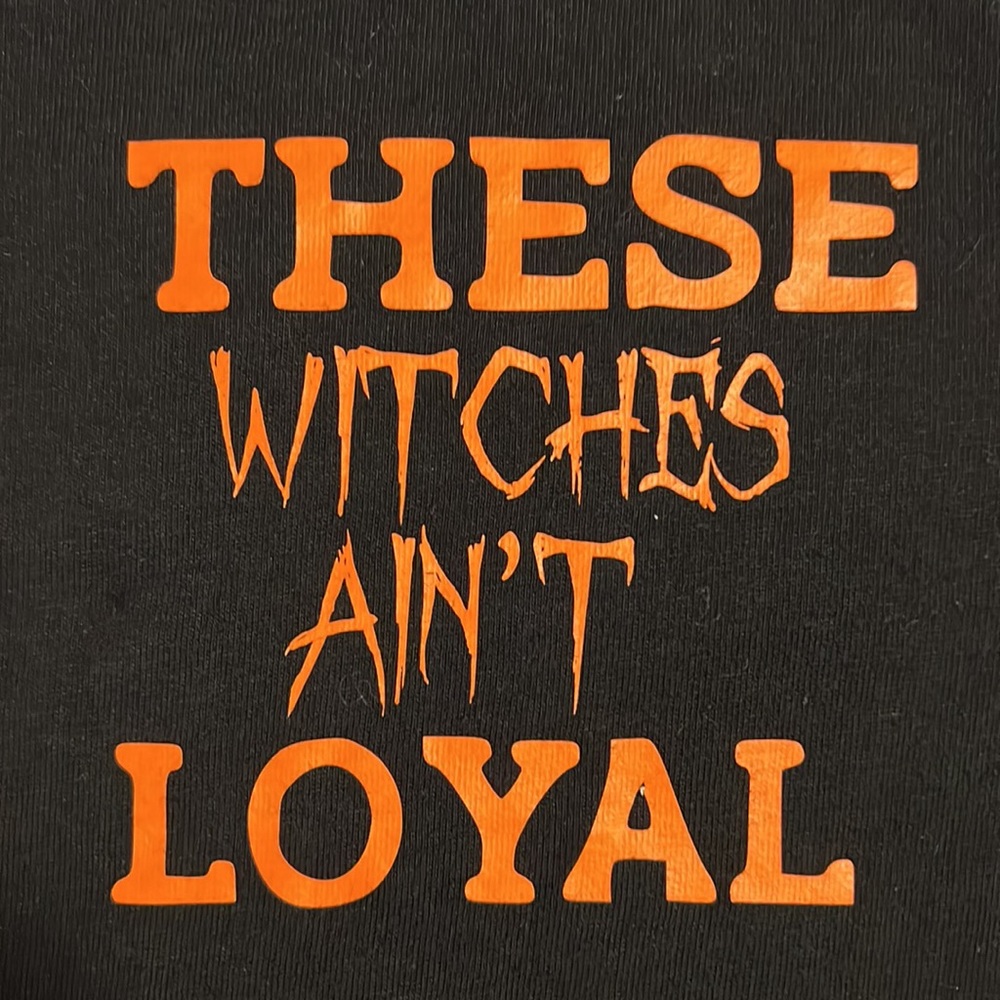 🕸️ THESE WITCHES AIN’T LOYAL 🕸️ Toddler Halloween Shirt